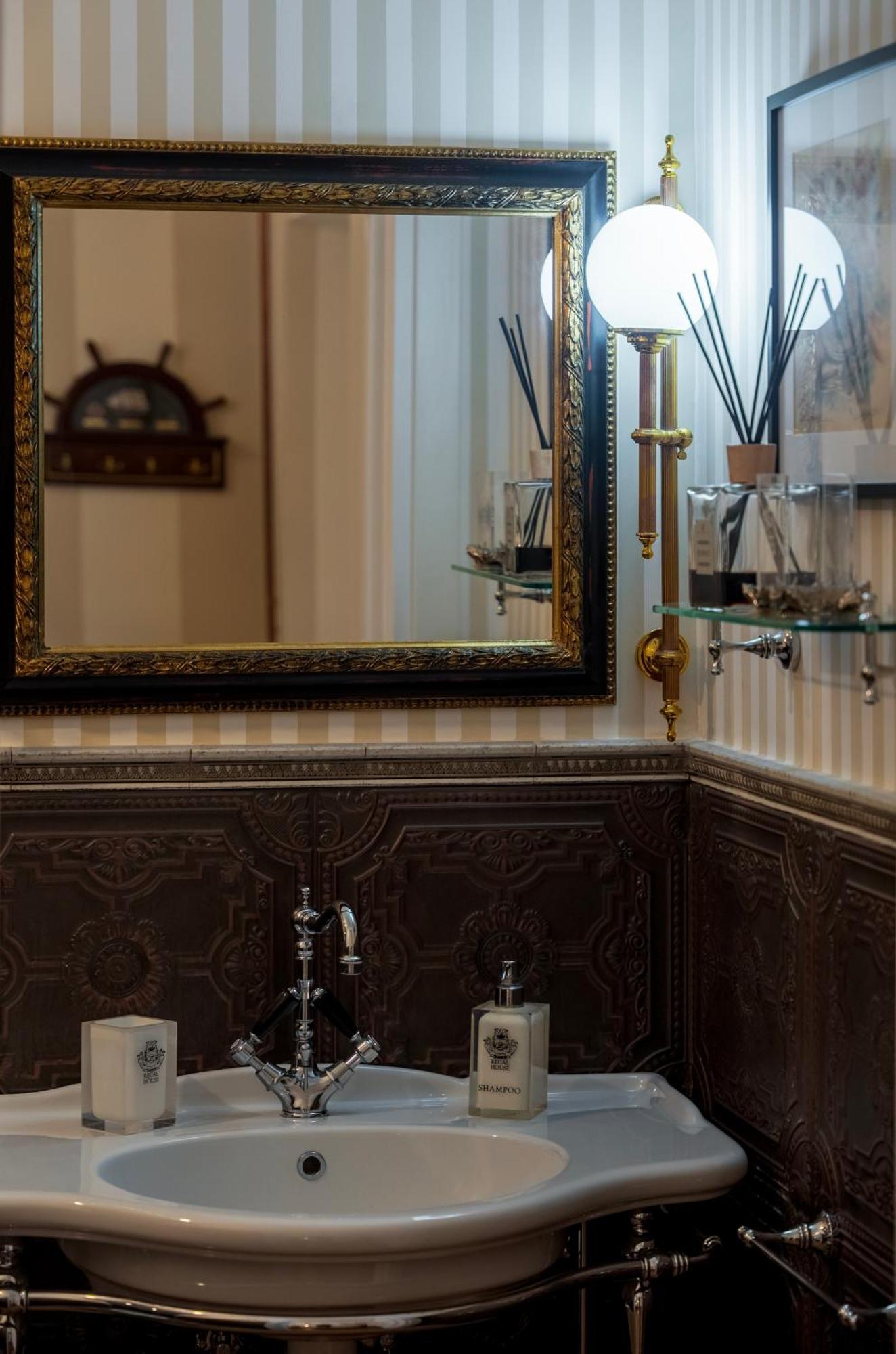 Hotel Regal House Anzio Terrazzo Extérieur photo