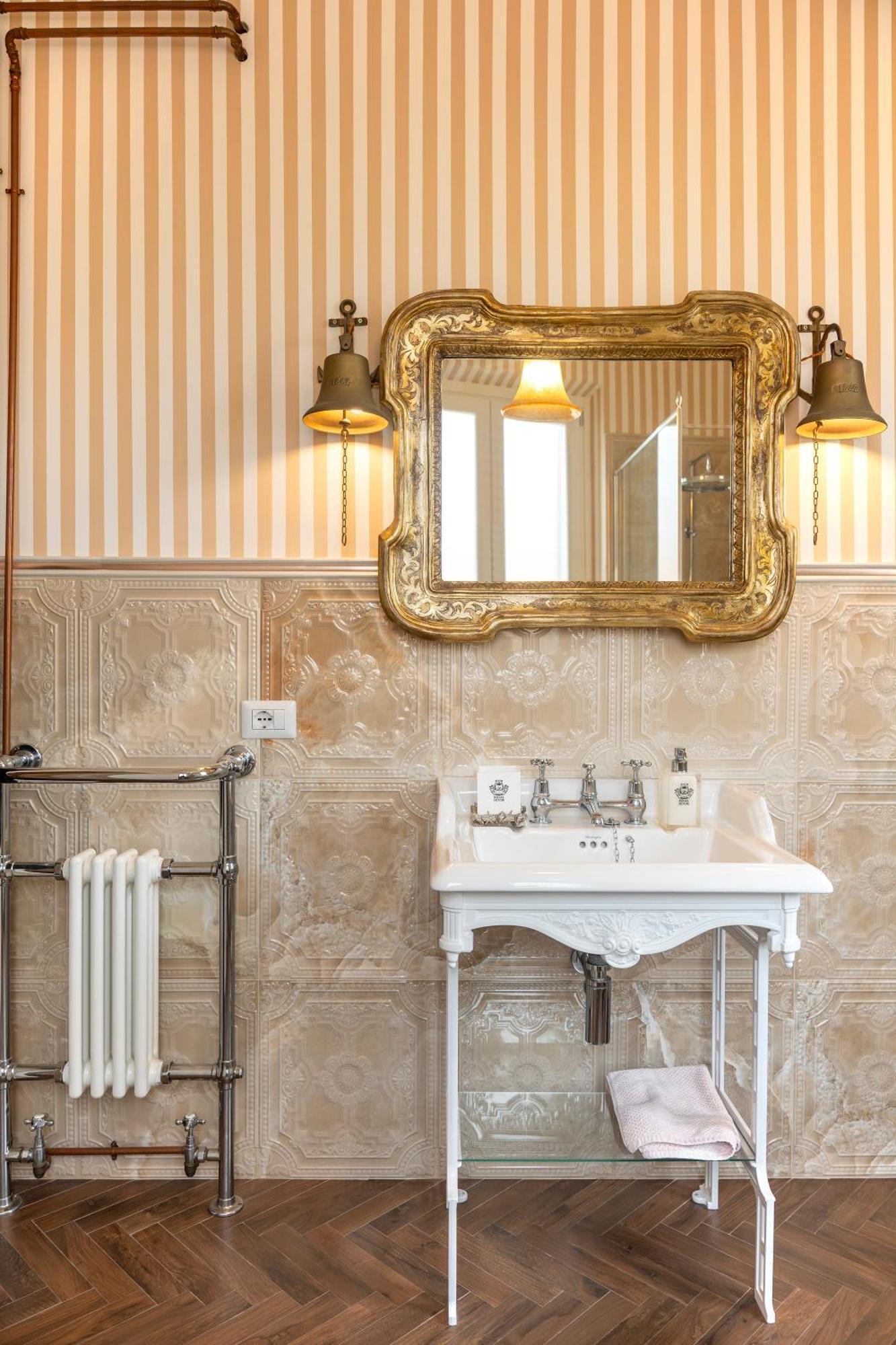 Hotel Regal House Anzio Terrazzo Extérieur photo